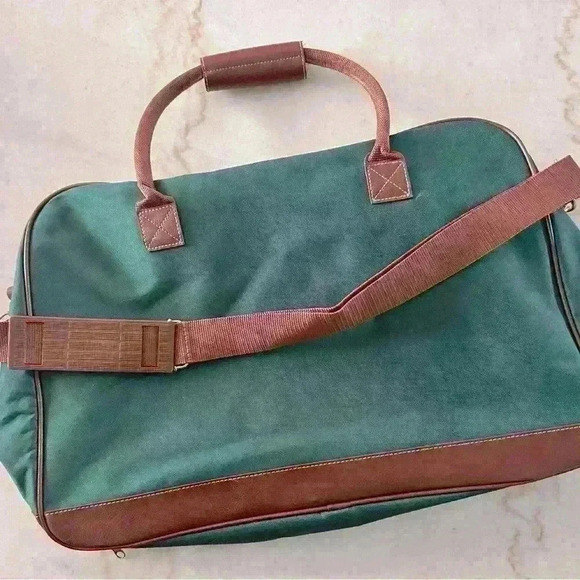 Vintage Ralph Lauren Fragrances carry on bag green with brown trim. Never used. - Picture 12 of 12
